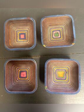 Set of 4 Island Bamboo pakkawood pinch bowls